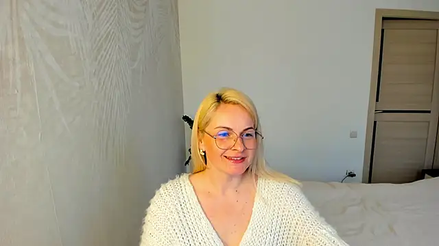 Snapshot of Alicee_Gracee chatting on 04-01-26, 02:03 Alicee Gracee online show from 04-01-26, 02:03