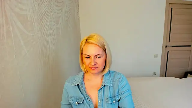 Snapshot of Alicee_Gracee chatting on 04-20-26, 09:45 Alicee Gracee online show from 04-20-26, 09:45