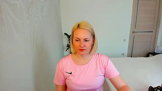 Snapshot of Alicee_Gracee chatting on 04-23-26, 09:19 Alicee Gracee online show from 04-23-26, 09:19