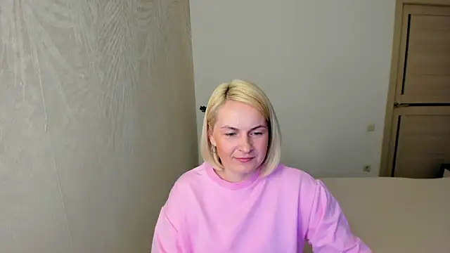 Snapshot of Alicee_Gracee chatting on 04-25-26, 06:38 Alicee Gracee online show from 04-25-26, 06:38