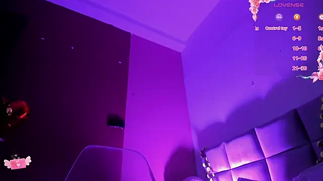 Heicy    online show from 02-19-25, 07:59