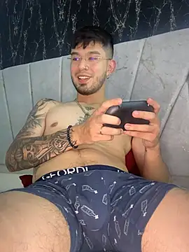 Snapshot of Anthony-Martin chatting on 03-10-25, 11:27 Anthony-Martin online show from 03-10-25, 11:27