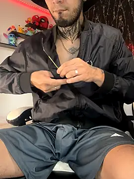 Snapshot of Anthony-Martin chatting on 10-01-25, 12:33 Anthony-Martin online show from 10-01-25, 12:33