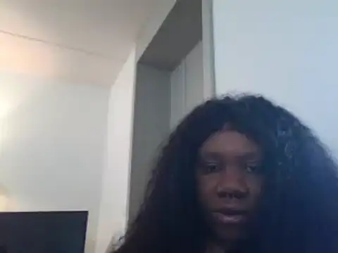 Snapshot of bonbonaumiel chatting on 12-03-24, 11:44 bonbonaumiel online show from 12-03-24, 11:44