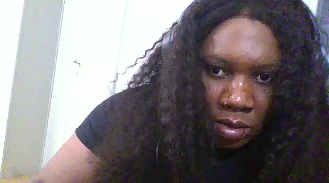 Snapshot of bonbonaumiel chatting on 12-04-24, 04:16 bonbonaumiel online show from 12-04-24, 04:16