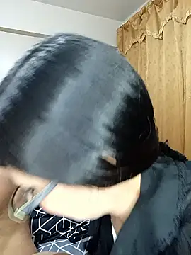 Snapshot of Lucy_Chery chatting on 12-14-25, 11:20 Lucy Chery online show from 12-14-25, 11:20