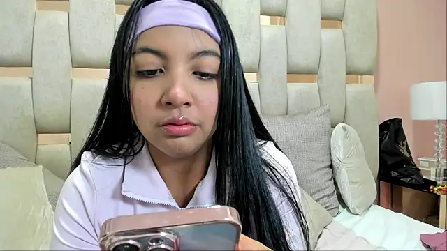 nicole fisherr online show from 03-10-26, 07:35