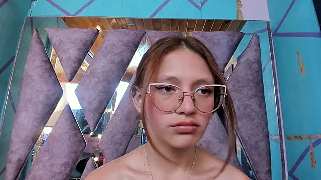 LARICSABLUE online show from 01-28-25, 06:05