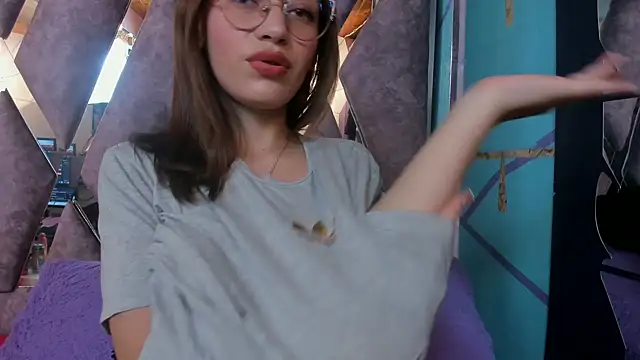 LARICSABLUE online show from 02-08-25, 04:25