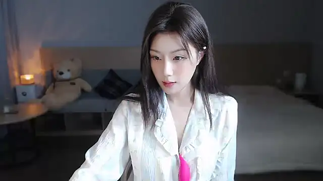 Snapshot of Lucky-baby chatting on 12-02-24, 03:03 Lucky-baby online show from 12-02-24, 03:03