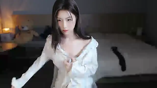 Snapshot of Lucky-baby chatting on 12-02-24, 06:10 Lucky-baby online show from 12-02-24, 06:10