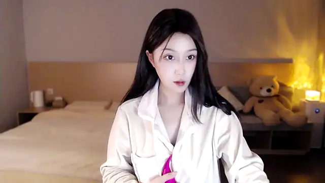 Snapshot of Lucky-baby chatting on 01-09-25, 01:13 Lucky-baby online show from 01-09-25, 01:13