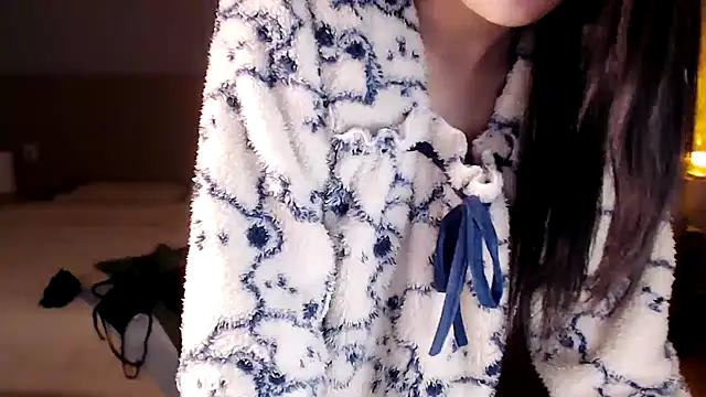 Snapshot of Lucky-baby chatting on 01-13-25, 04:41 Lucky-baby online show from 01-13-25, 04:41