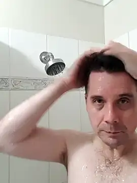 Snapshot of tilobinder chatting on 12-15-24, 08:30 tilobinder online show from 12-15-24, 08:30