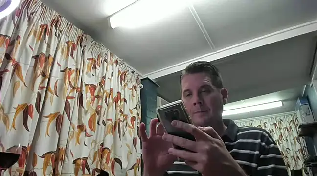 Snapshot of tilobinder chatting on 12-21-24, 12:59 tilobinder online show from 12-21-24, 12:59