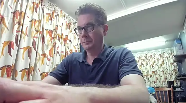 Snapshot of tilobinder chatting on 01-03-25, 01:25 tilobinder online show from 01-03-25, 01:25