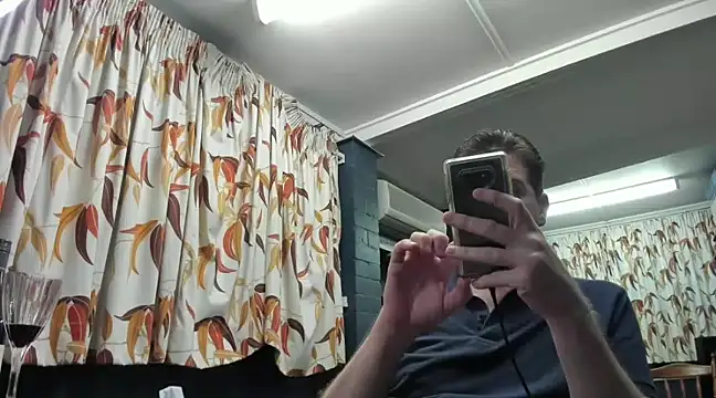 Snapshot of tilobinder chatting on 01-12-25, 12:55 tilobinder online show from 01-12-25, 12:55