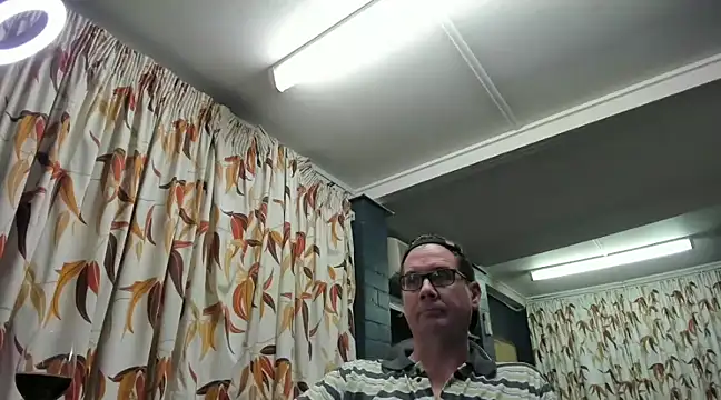 Snapshot of tilobinder chatting on 01-24-25, 11:48 tilobinder online show from 01-24-25, 11:48