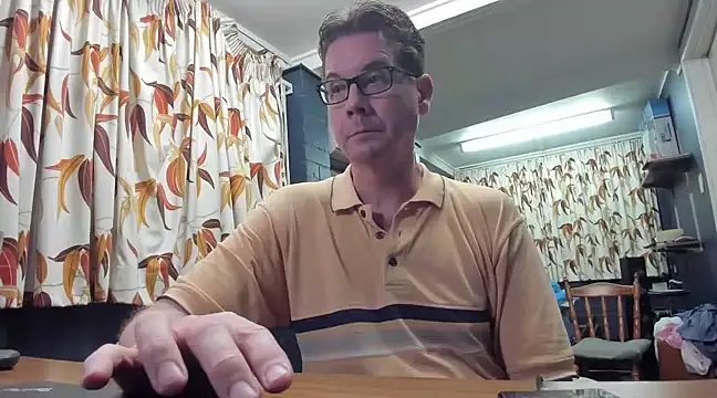 Snapshot of tilobinder chatting on 03-16-25, 01:17 tilobinder online show from 03-16-25, 01:17