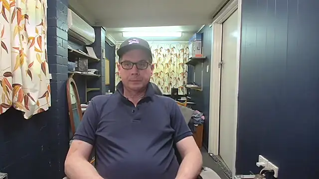 Snapshot of tilobinder chatting on 10-08-25, 01:53 tilobinder online show from 10-08-25, 01:53