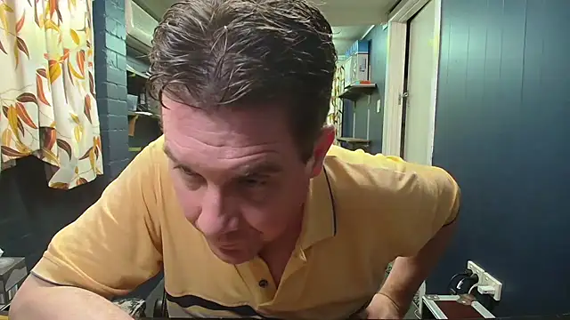 tilobinder online show from 11-25-25, 02:17