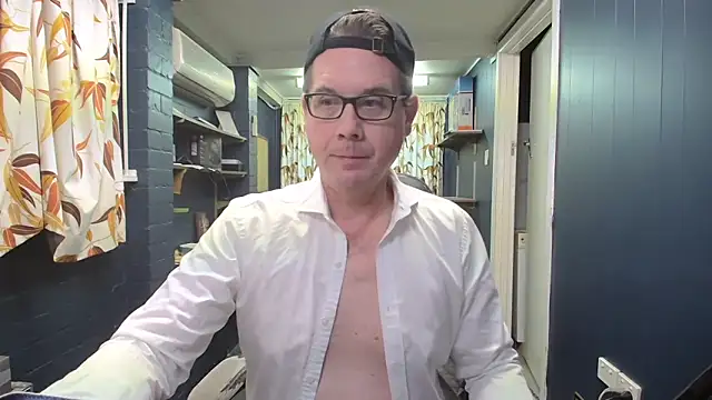 tilobinder online show from 01-09-26, 03:15