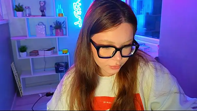 CutiePie3 online show from 03-13-26, 07:09