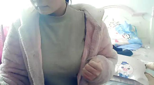 Snapshot of CN-Xiaoxi chatting on 12-15-24, 06:07 CN-Xiaoxi online show from 12-15-24, 06:07