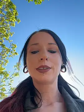 MissMidnightUK online show from 04-30-26, 04:46