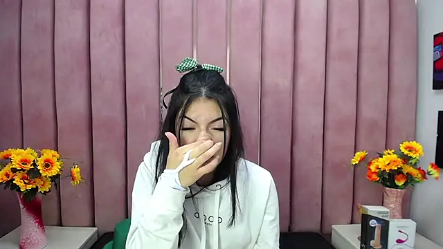 Poly Sasha  online show from 03-18-25, 06:25