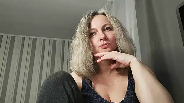 EdithManning online show from 02-06-26, 06:44