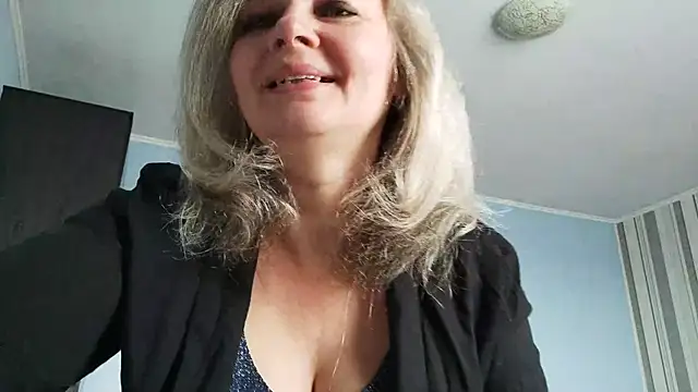 EdithManning online show from 03-08-26, 06:39