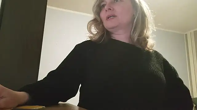 EdithManning online show from 04-26-26, 06:38