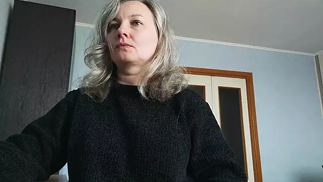 EdithManning online show from 04-27-26, 08:12