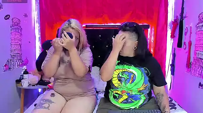 Snapshot of katieeandsharonn chatting on 01-27-25, 12:22 katieeandsharonn online show from 01-27-25, 12:22