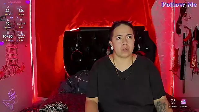 katieeandsharonn online show from 12-17-25, 11:49