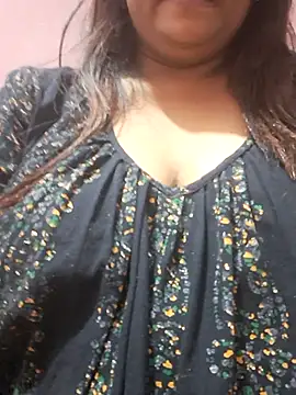 Snapshot of Hot-Anuska chatting on 04-10-26, 01:49 Hot-Anuska online show from 04-10-26, 01:49