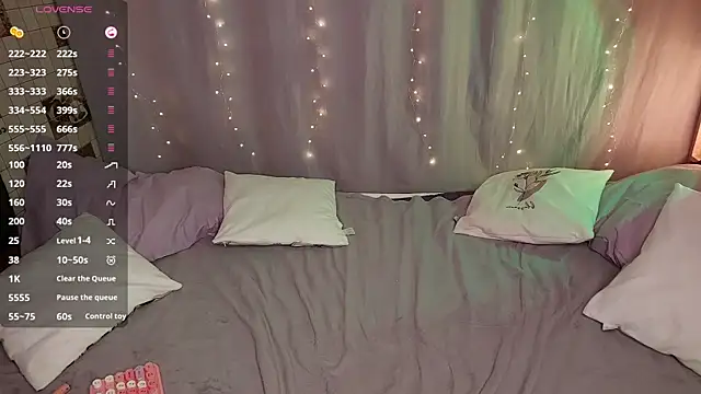 sophie  lee online show from 12-21-25, 10:50