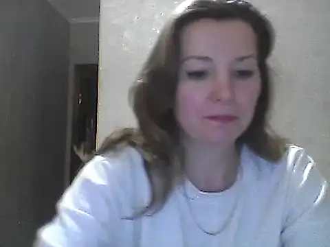 Snapshot of VselenaSun402 chatting on 01-06-25, 11:07 VselenaSun402 online show from 01-06-25, 11:07
