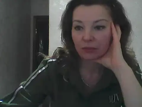 Snapshot of VselenaSun402 chatting on 01-08-25, 10:04 VselenaSun402 online show from 01-08-25, 10:04