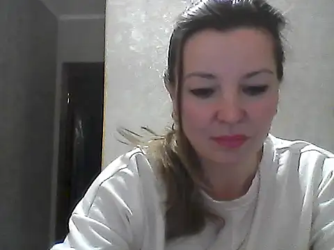 Snapshot of VselenaSun402 chatting on 01-11-25, 10:51 VselenaSun402 online show from 01-11-25, 10:51