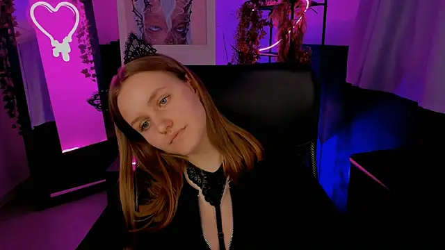 Snapshot of KellyPoter chatting on 12-12-24, 04:43 KellyPoter online show from 12-12-24, 04:43