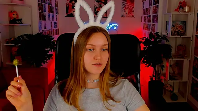 Snapshot of KellyPoter chatting on 12-13-24, 03:32 KellyPoter online show from 12-13-24, 03:32