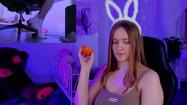 Snapshot of KellyPoter chatting on 01-06-25, 09:11 KellyPoter online show from 01-06-25, 09:11