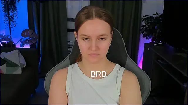 Snapshot of KellyPoter chatting on 01-18-25, 11:43 KellyPoter online show from 01-18-25, 11:43