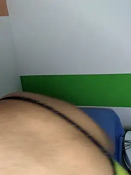 Snapshot of Kasandra_Ho chatting on 01-19-25, 06:43 Kasandra Ho online show from 01-19-25, 06:43