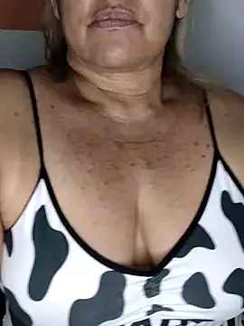 Snapshot of Kasandra_Ho chatting on 01-23-25, 01:51 Kasandra Ho online show from 01-23-25, 01:51