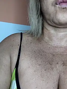 Snapshot of Kasandra_Ho chatting on 02-13-25, 07:03 Kasandra Ho online show from 02-13-25, 07:03