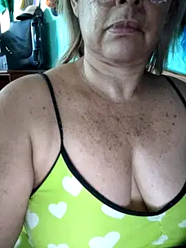 Snapshot of Kasandra_Ho chatting on 02-13-25, 01:26 Kasandra Ho online show from 02-13-25, 01:26