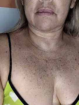 Snapshot of Kasandra_Ho chatting on 02-15-25, 06:12 Kasandra Ho online show from 02-15-25, 06:12